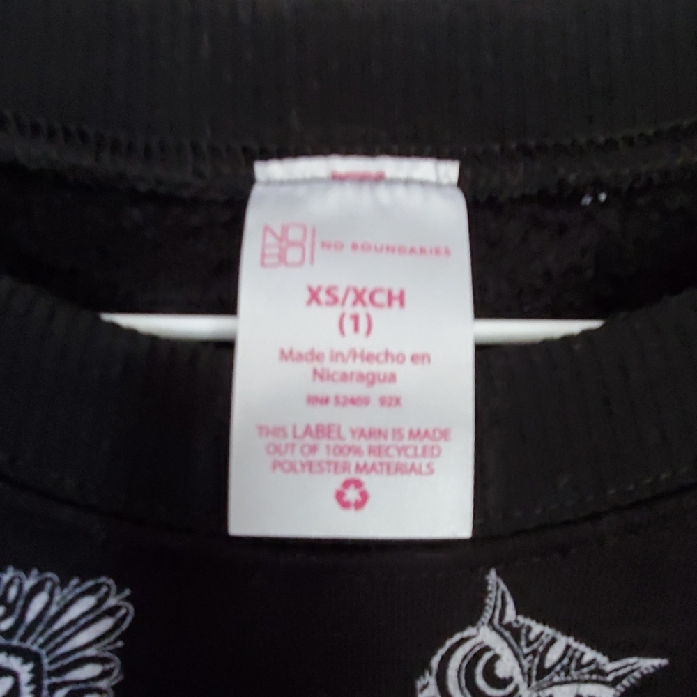 Pullover shirt - Picture 2 of 2